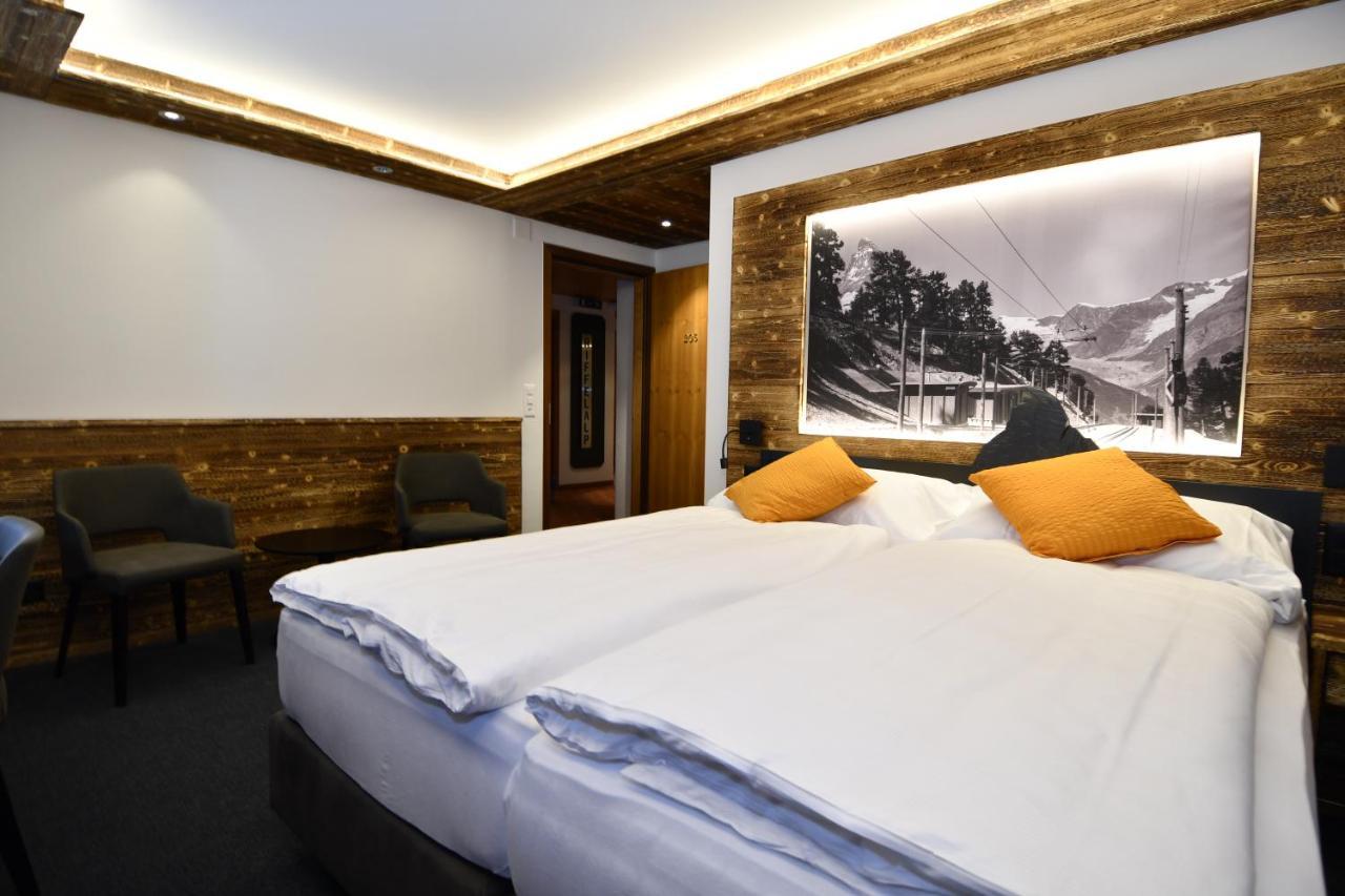 Deluxe Double Room Matterhorn View