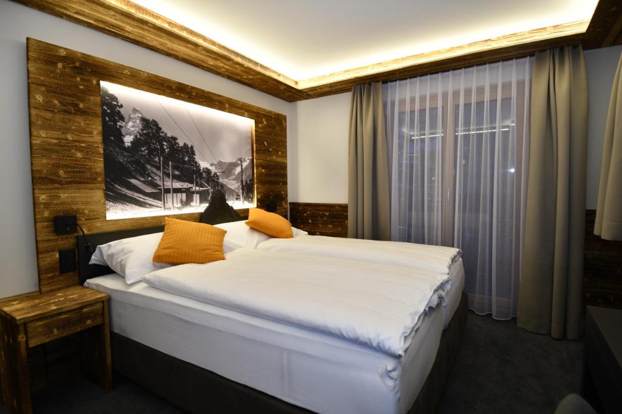 Deluxe Double Room Matterhorn View
