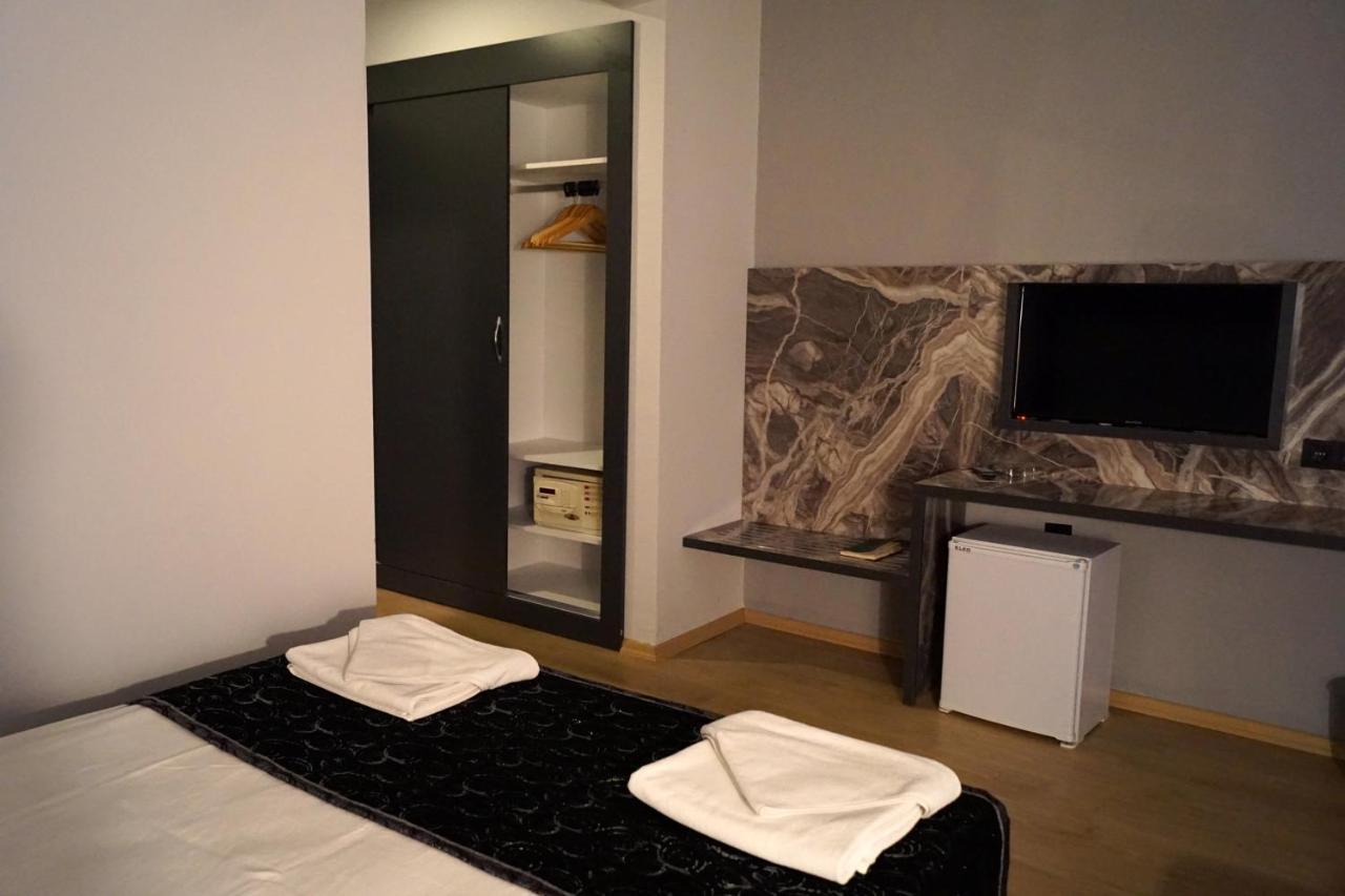 Doppelzimmer mit Balkon