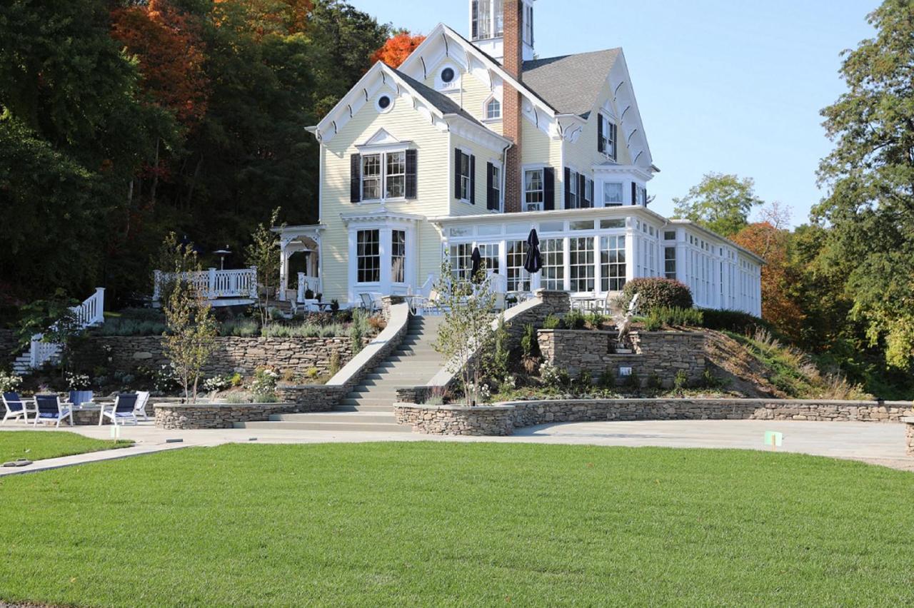 Main Inn - Lakeview Queen