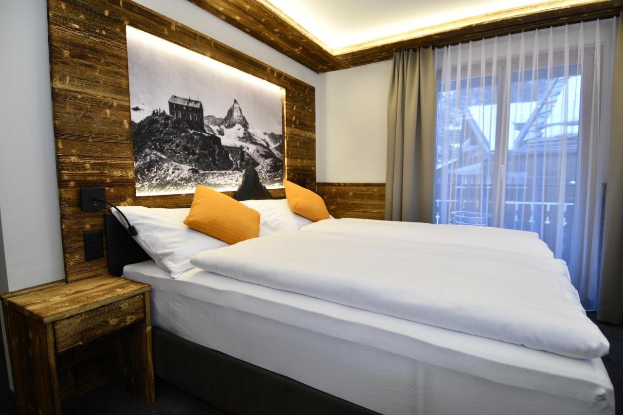 Deluxe Double Room Matterhorn View