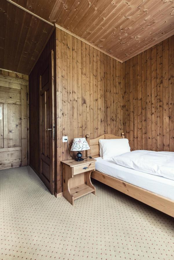 Single Room,1072779664:JPEG