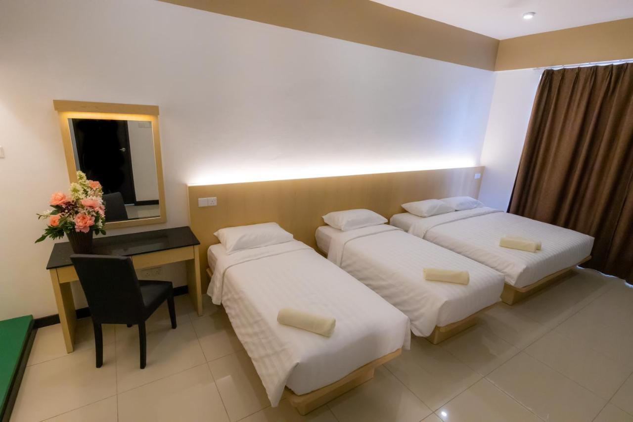 Deluxe Family Room
