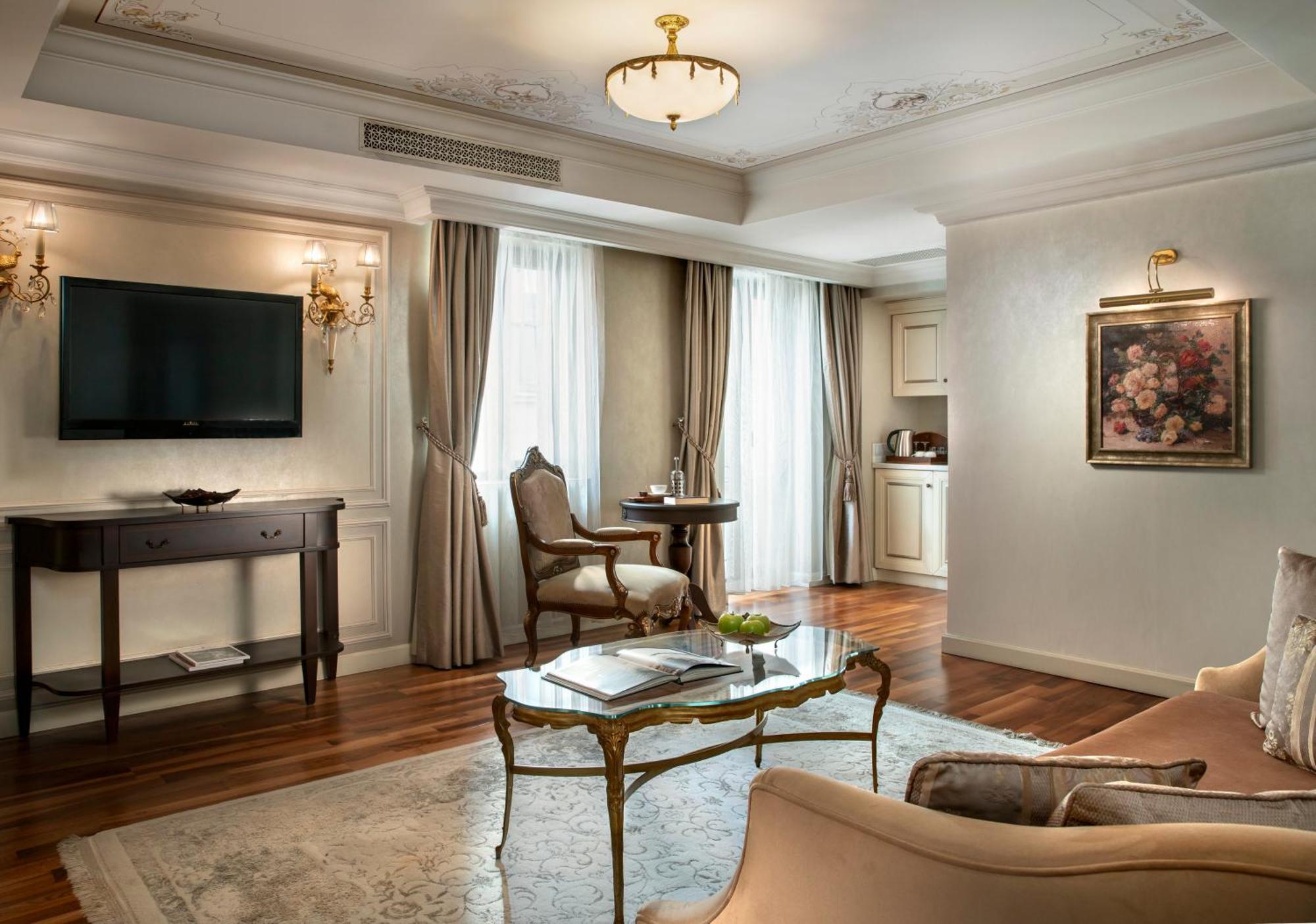 Grand Suite with Nickelodeon Play Access