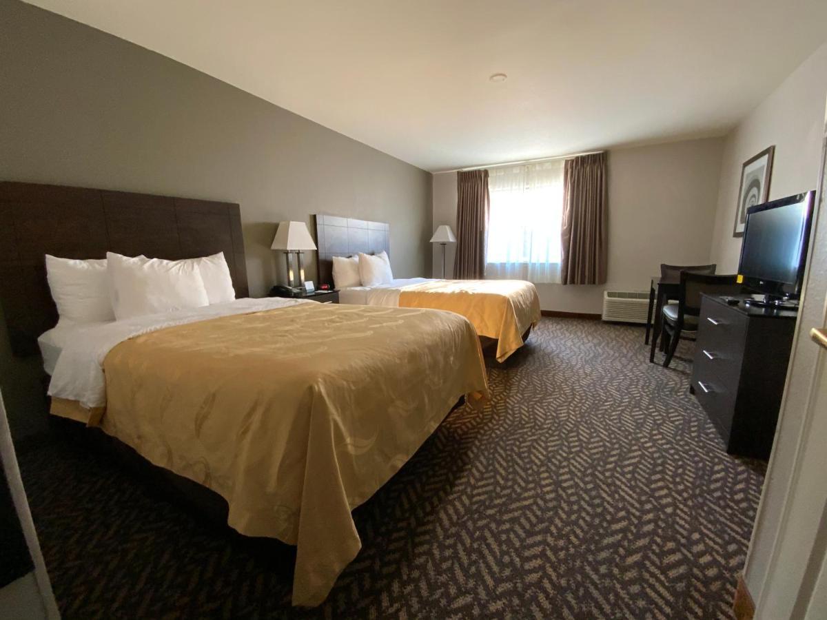 Double Room with Two Double Beds - Accessible/Non-Smoking