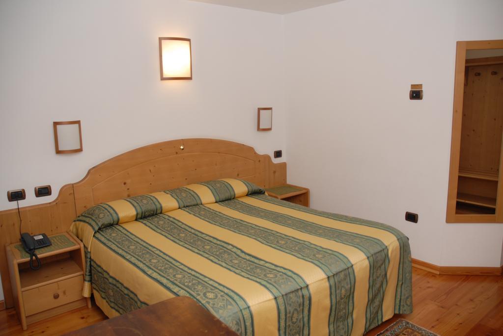Double or Twin Room,362940505:JPEG