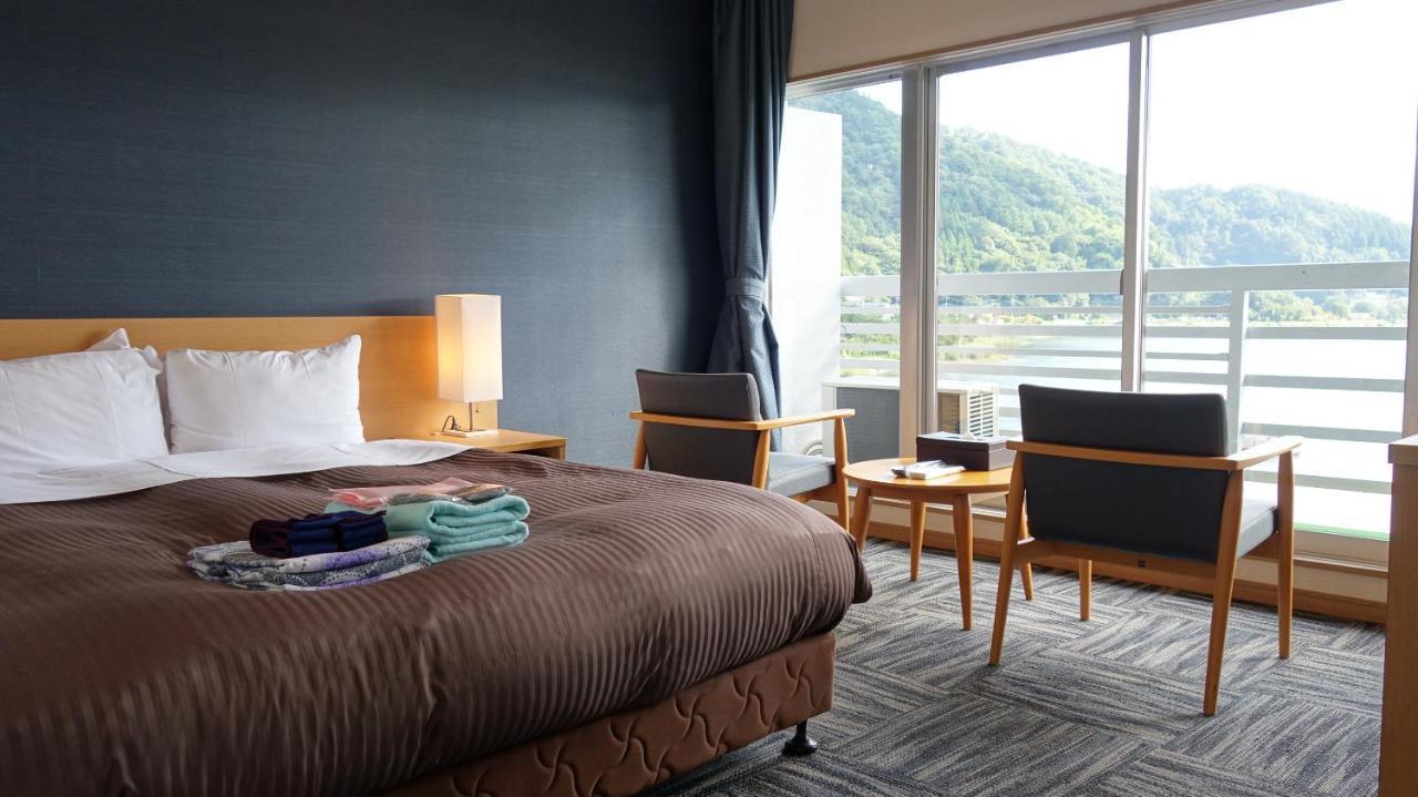 Double Room with Mt.Fuji and Lake View- Non-Smoking