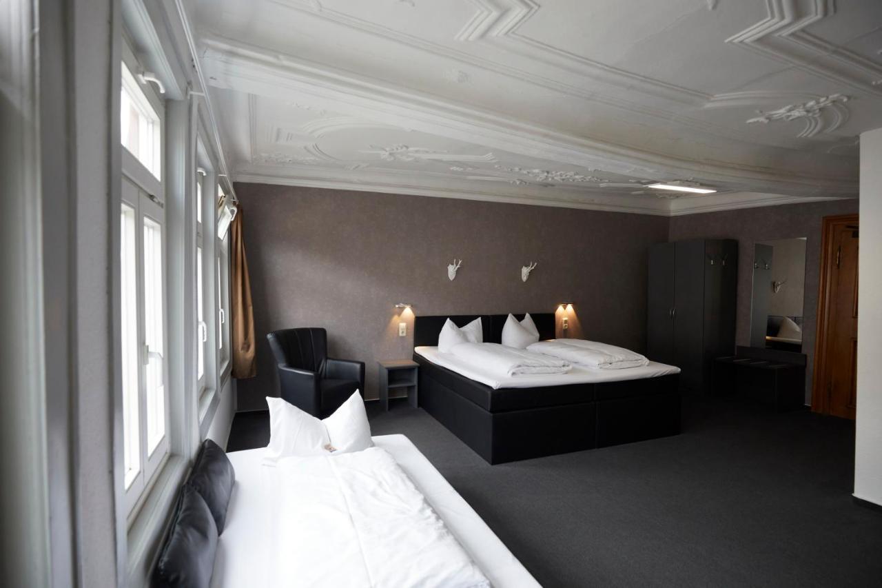 Driepersoonskamer met Badkamer