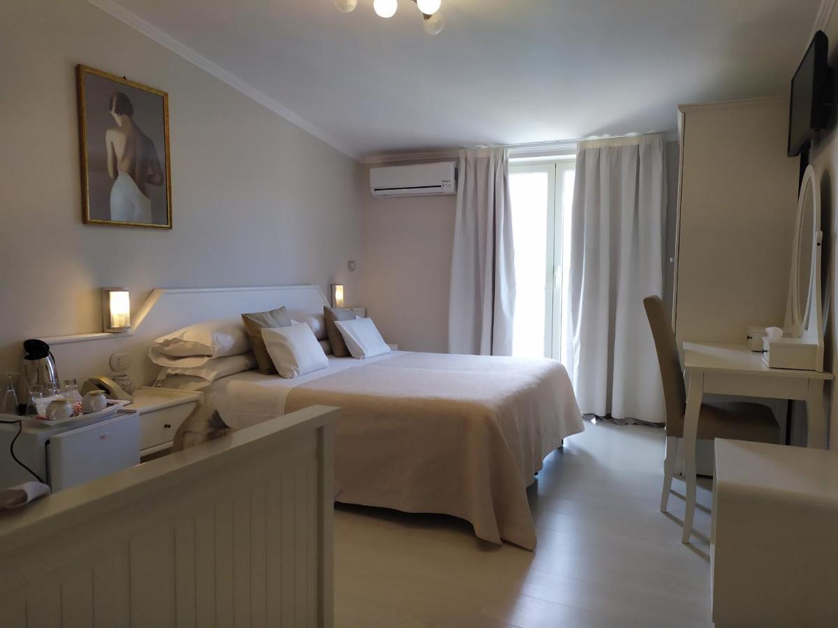 Chambre Triple Standard - Vue sur Mer