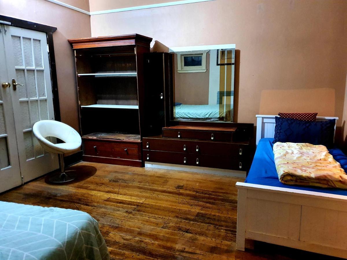 Mixed Dormitory Room