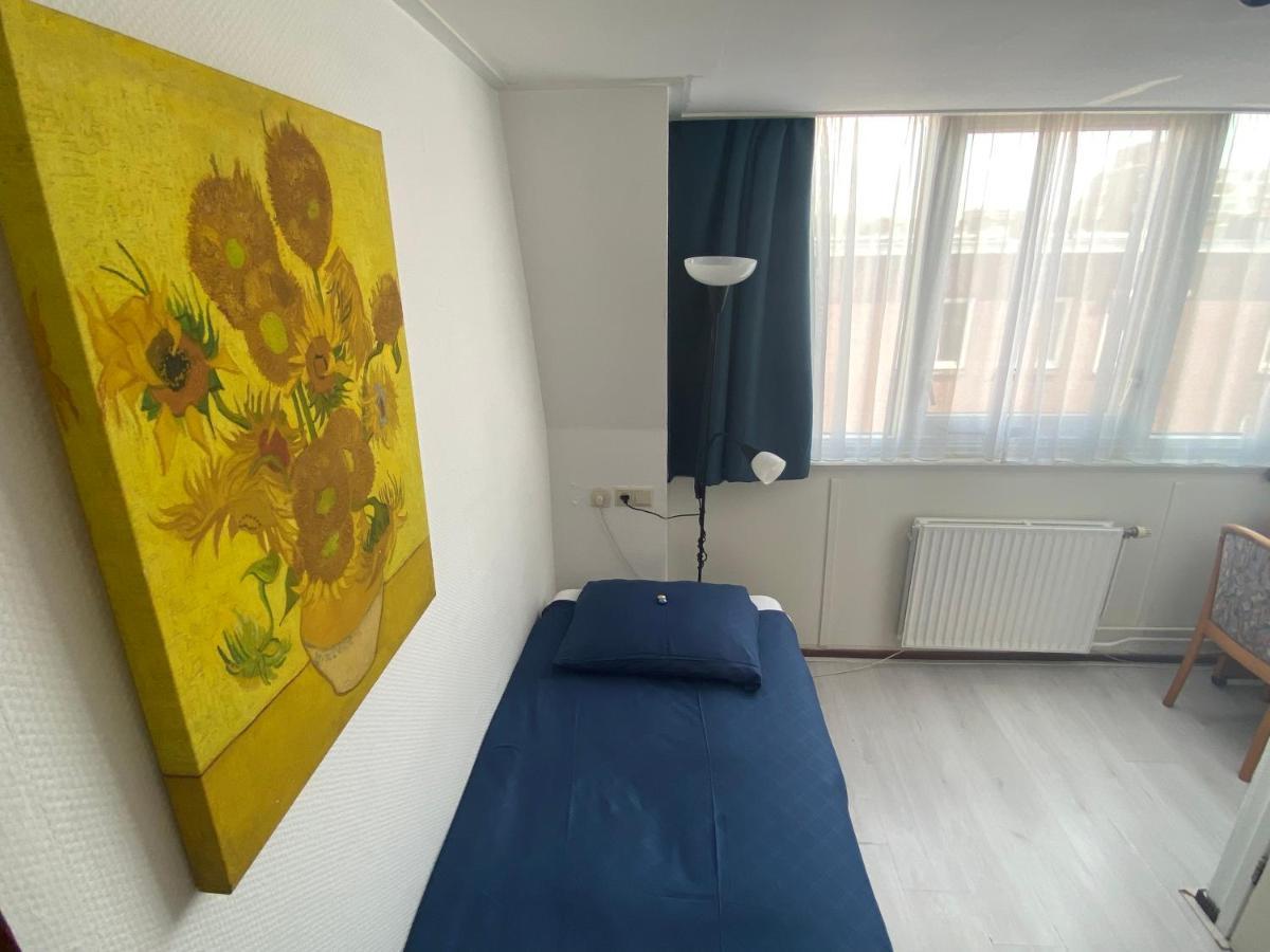 Einzelzimmer mit eigenem Bad