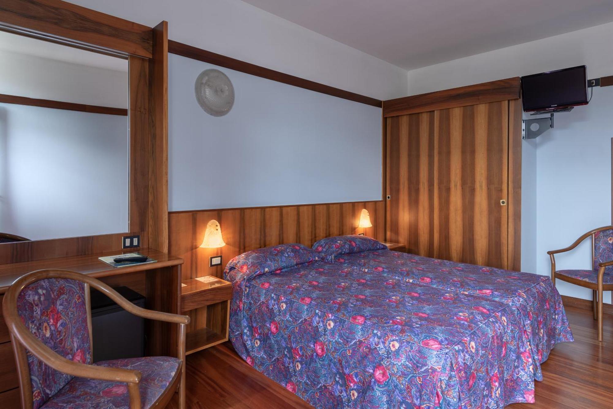 Basic Double or Twin Room