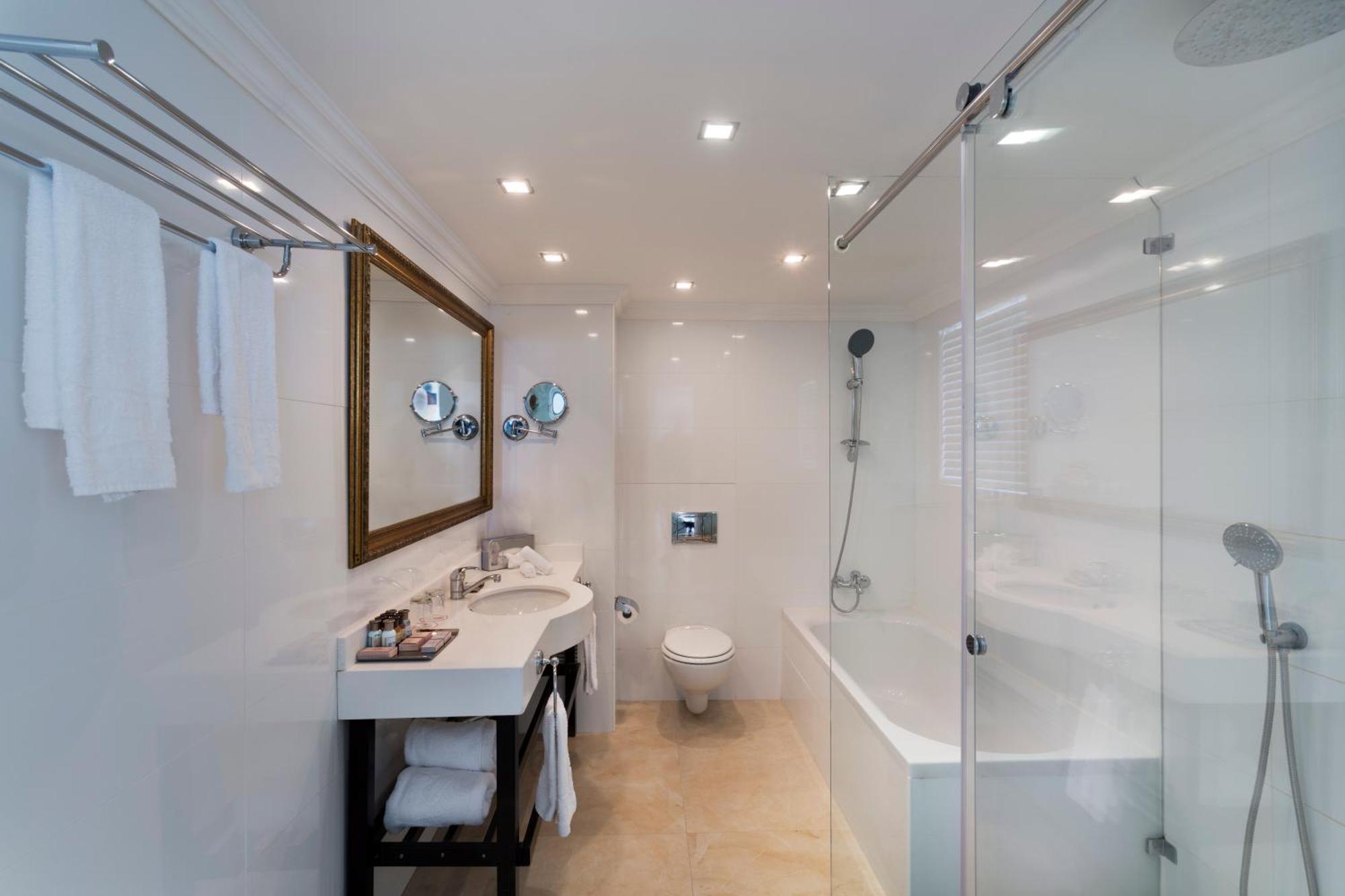 Familiensuite (2 Erwachsene + 2 Kinder)