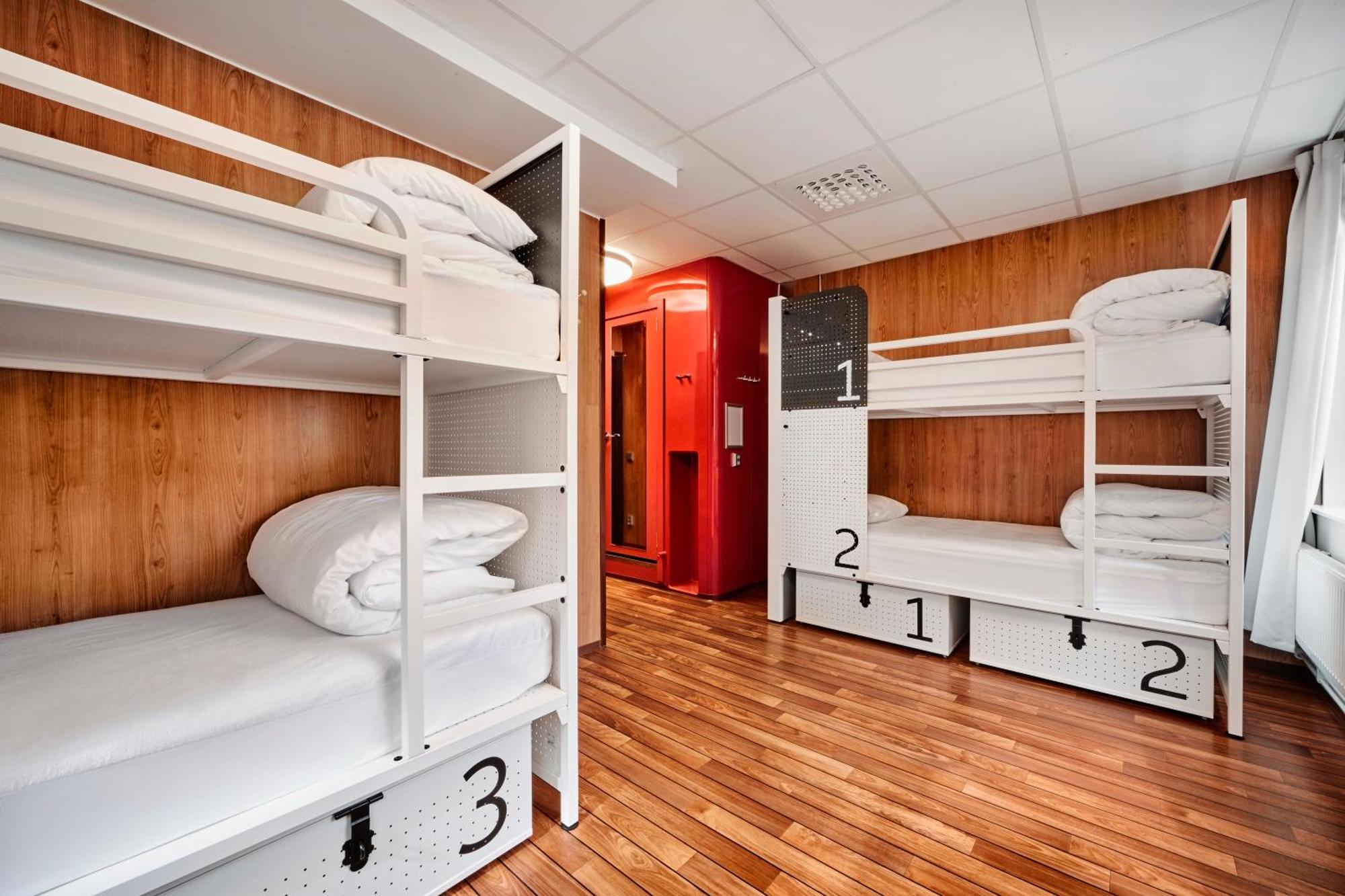 Habitación Privada de 4 camas con baño privado