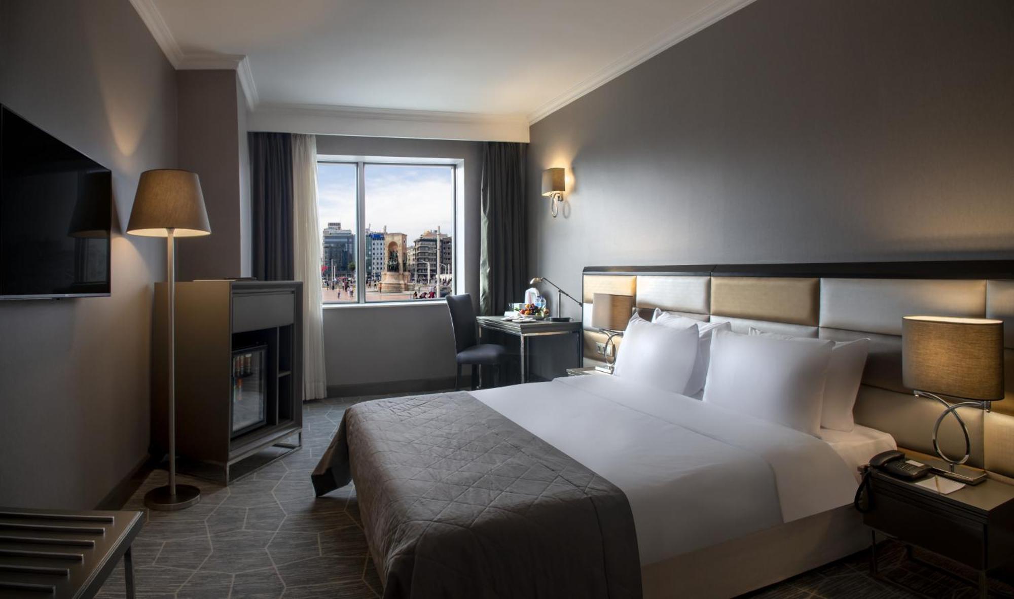 Superior Double or Twin Room with City View,1280050240:JPEG