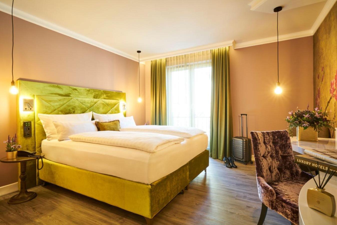 Grand Deluxe Double Room