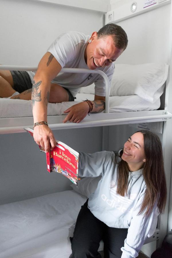Cama em Dormitório Misto com 4 Camas