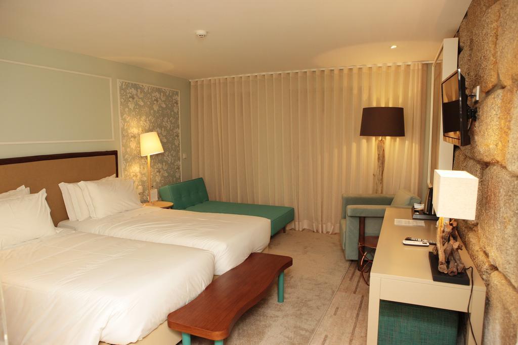 Chambre Double ou Lits Jumeaux avec Terrasse