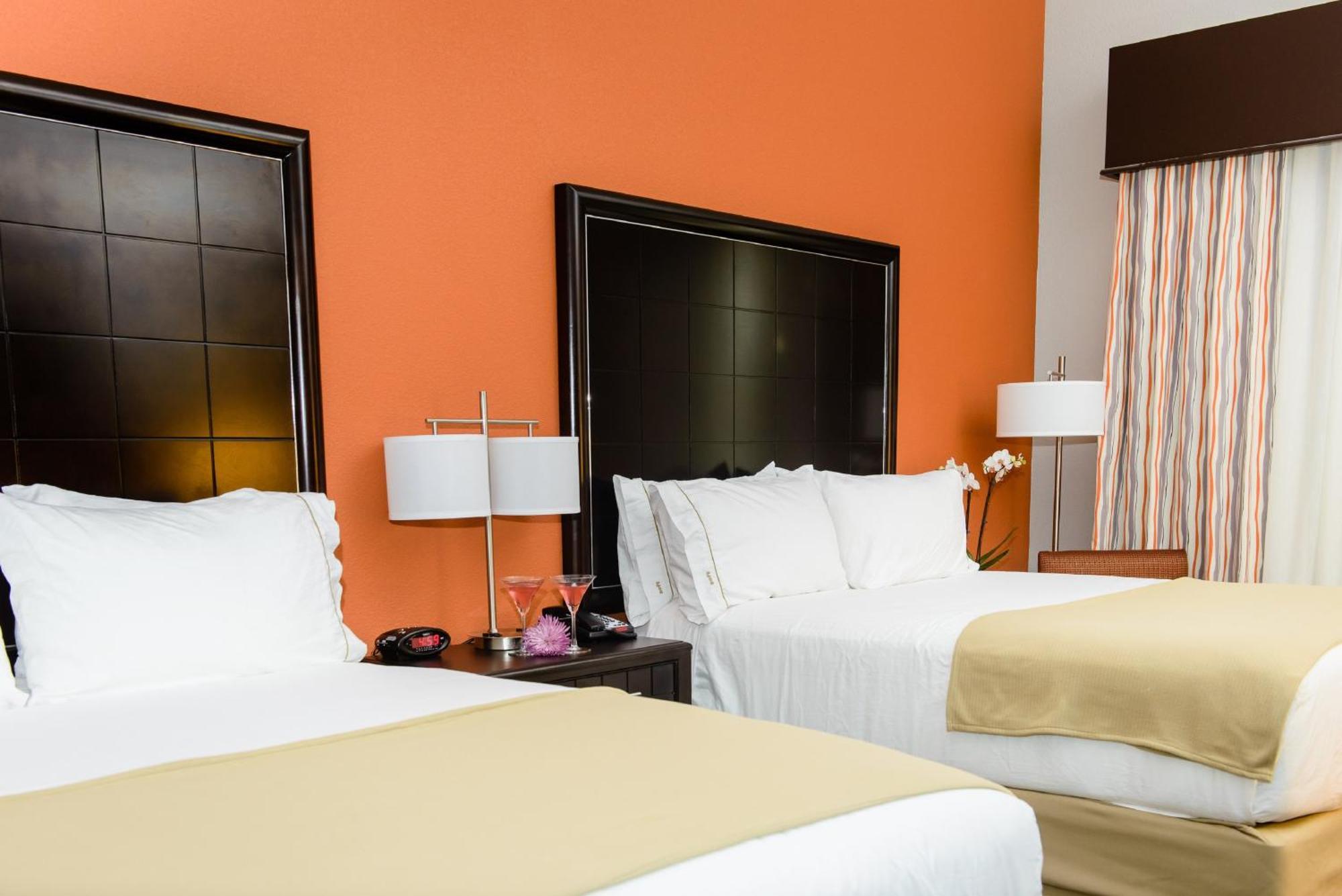 Double Room with Two Double Beds - Hearing Accessible/Non-Smoking,1275869809:JPEG