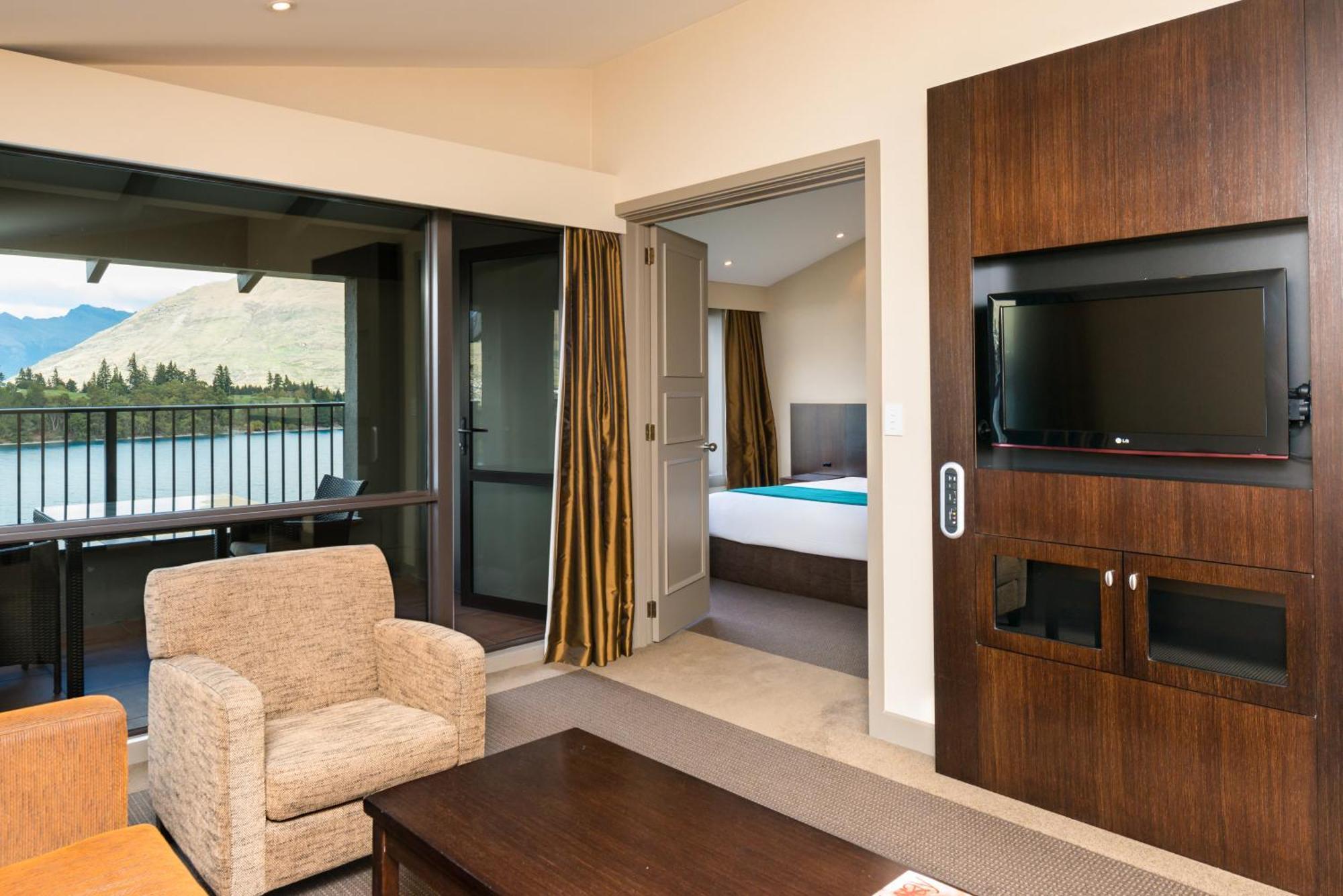 Suite 1 King