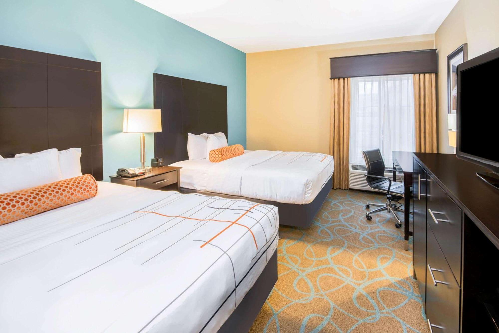 Queen Room with Two Queen Beds - Mobility Access/Non-Smoking