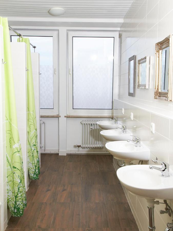 Einzelzimmer mit Gemeinschaftsbad