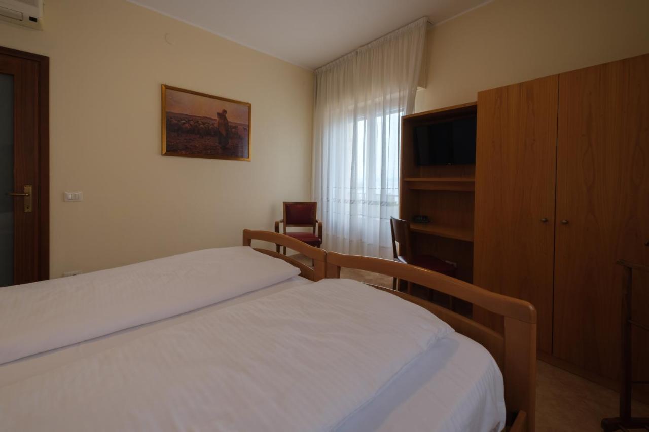 2 Zimmer mit Verbindungstür und Seeblick