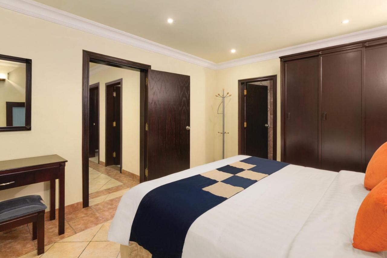 Duplex Room with One King Bed and One Twin Bed - Non-Smoking