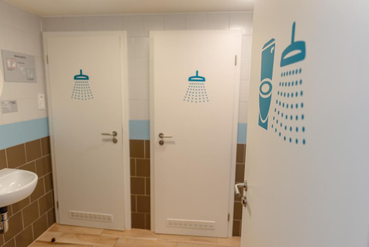 Private Room (2 Beds) - Shared Bathroom