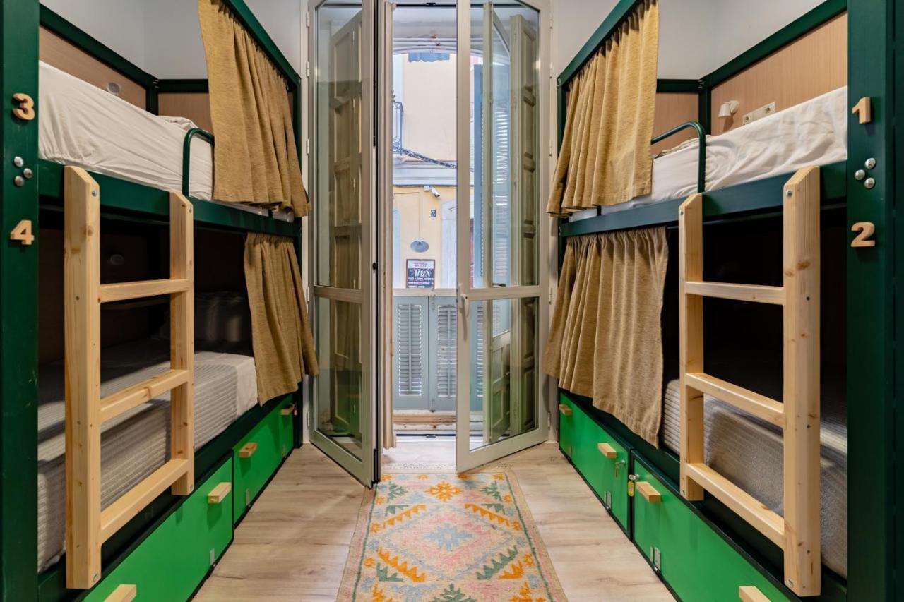 Bed 4-Bed Female Dormitory Room