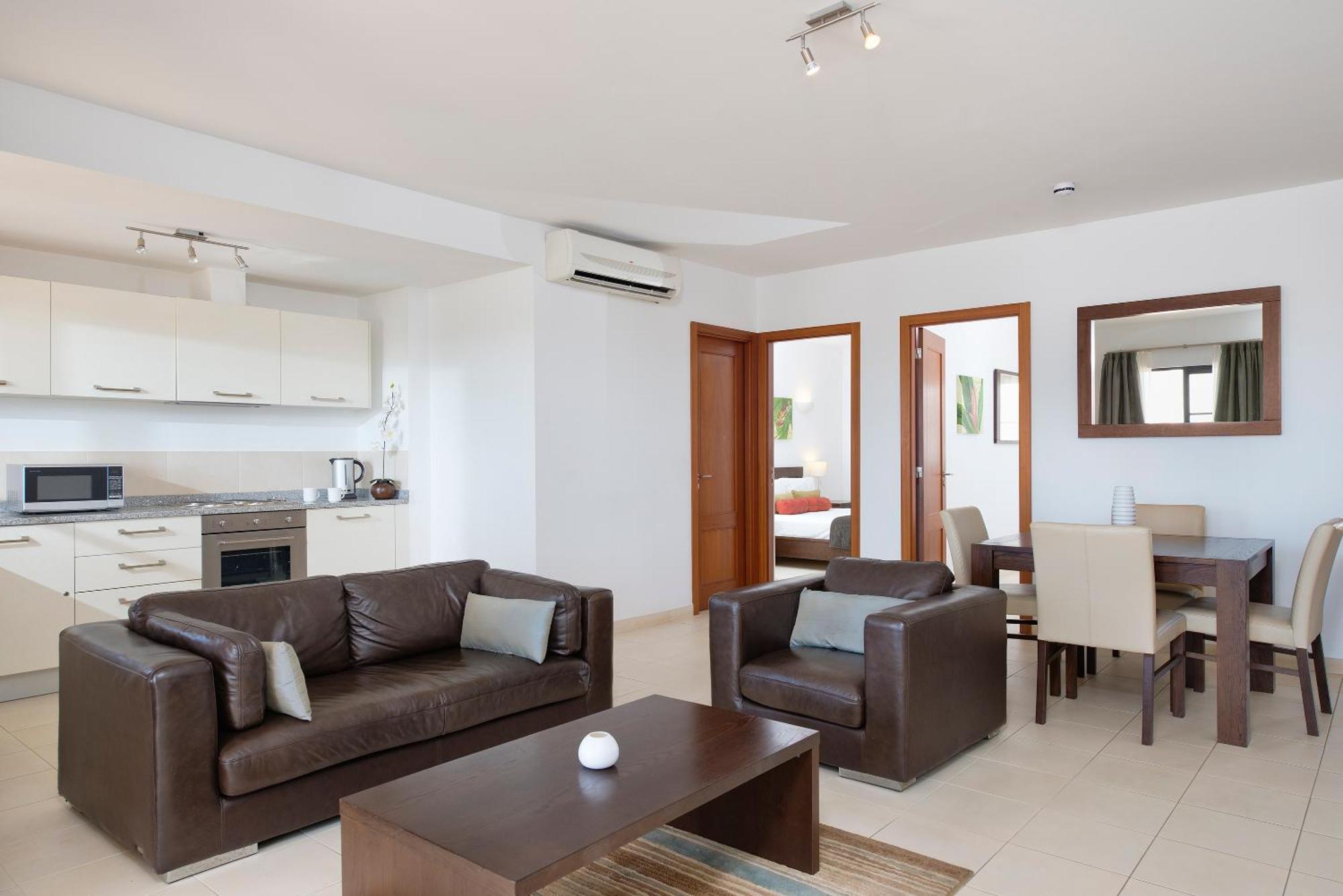 Suite con 2 Camere da Letto (4 Adulti)