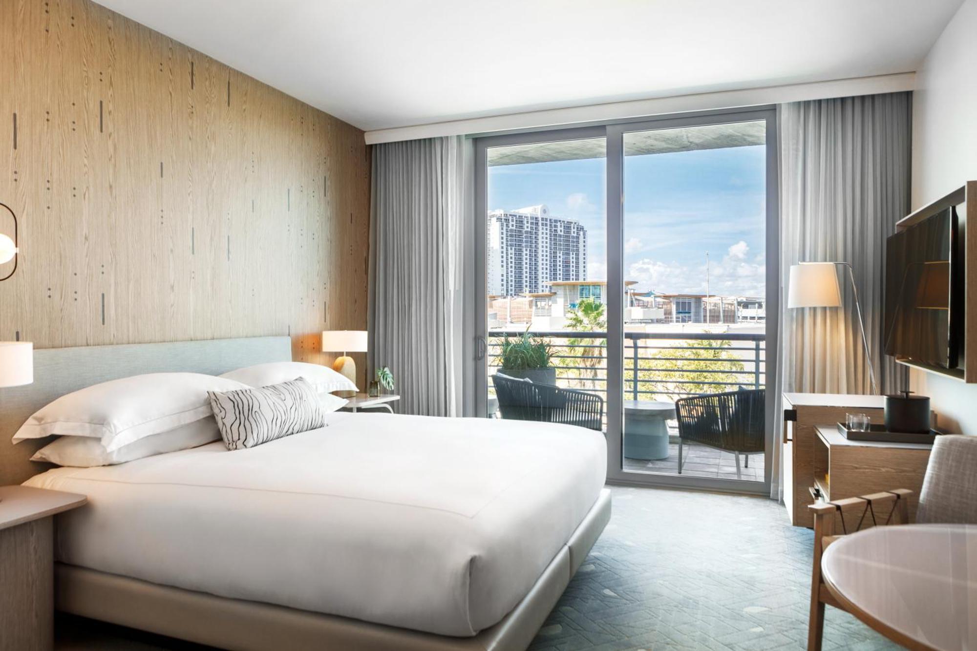 Premium King Room Balcony