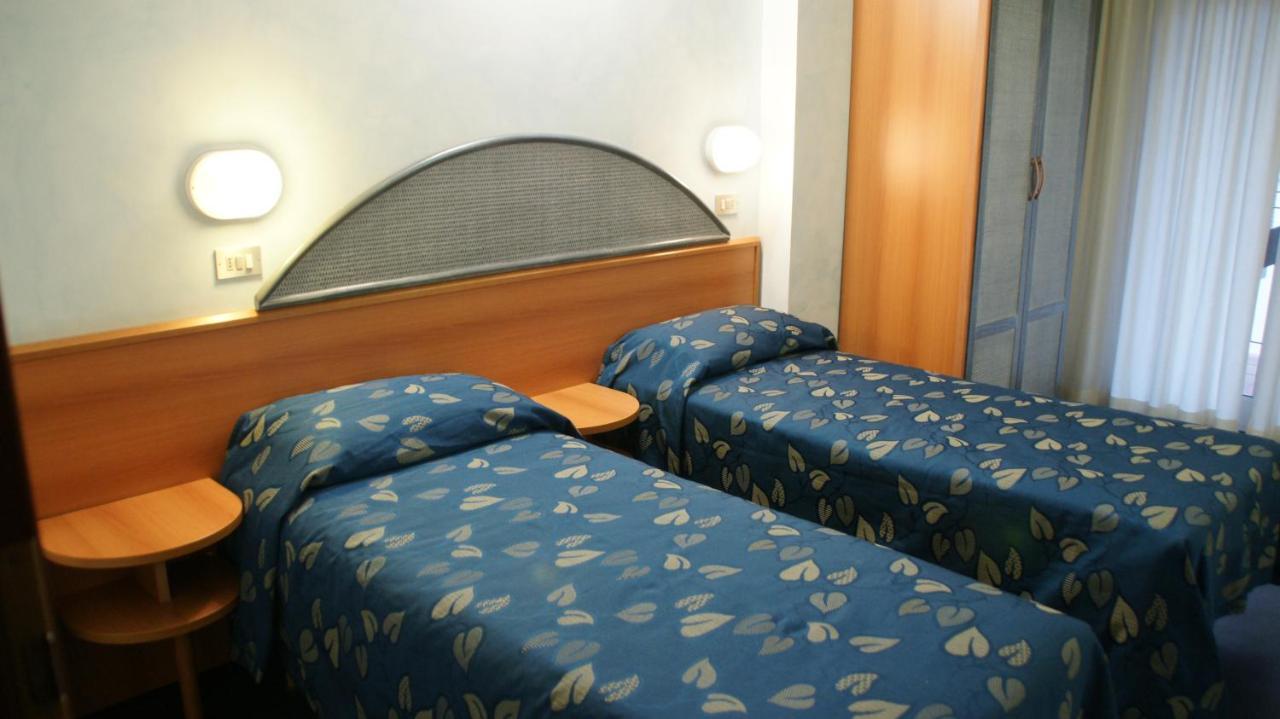 Double or Twin Room with Balcony,1469053985:JPEG