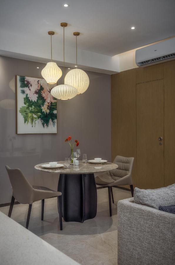 One Bedroom Deluxe Suite King