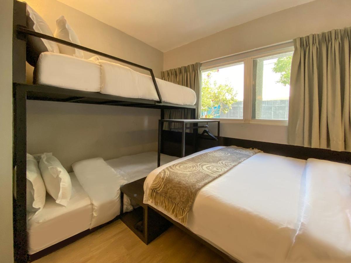 Cabin XL, Window, Private Bathroom