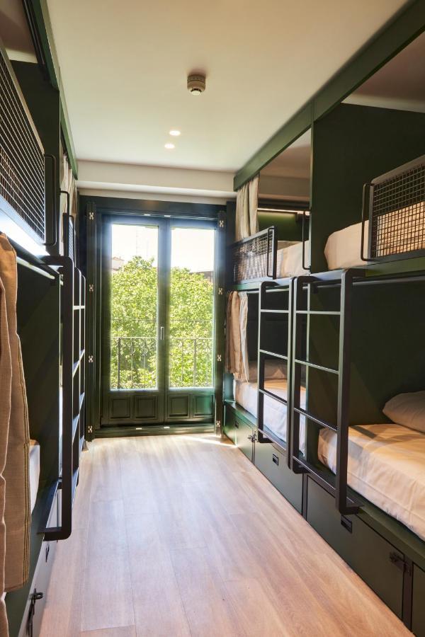 Bed in 8-Bed Mixed Dormitory Room