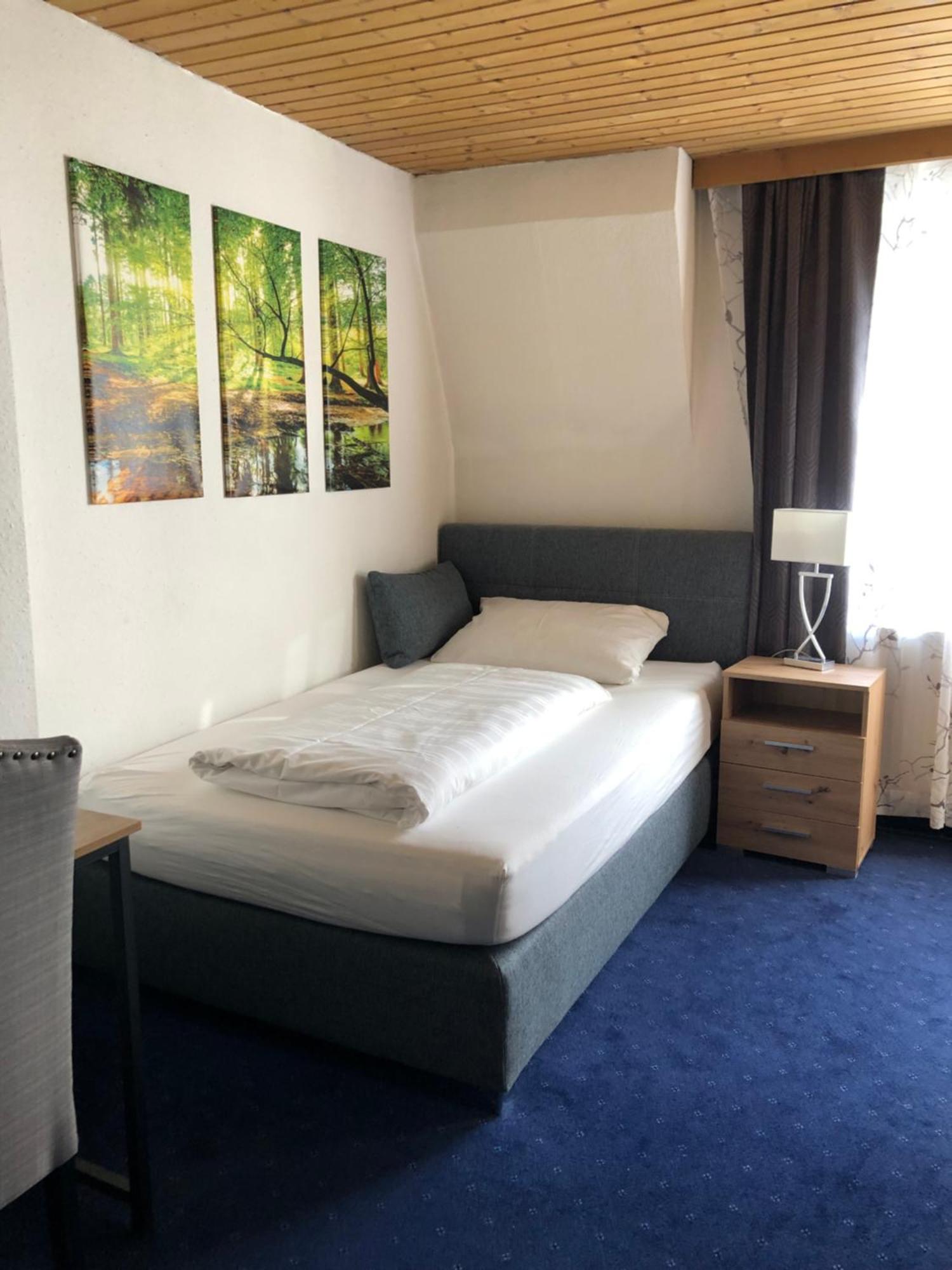 Single Room,1517727667:JPEG