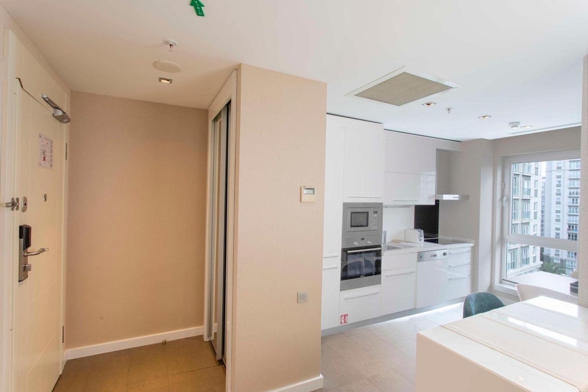 Studio Apartment