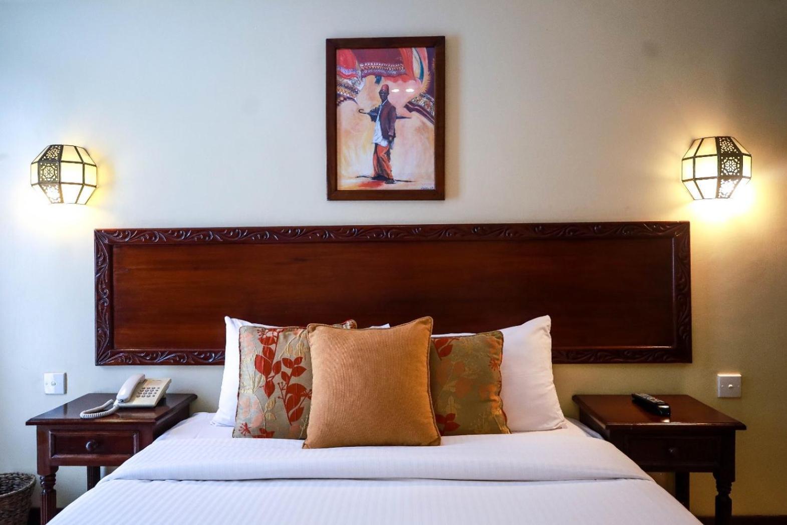 Standard Room 1 Double Bed, 21Sqm, Air Conditionned, Room Service, Tea And Coffee, Flat Screen Tv