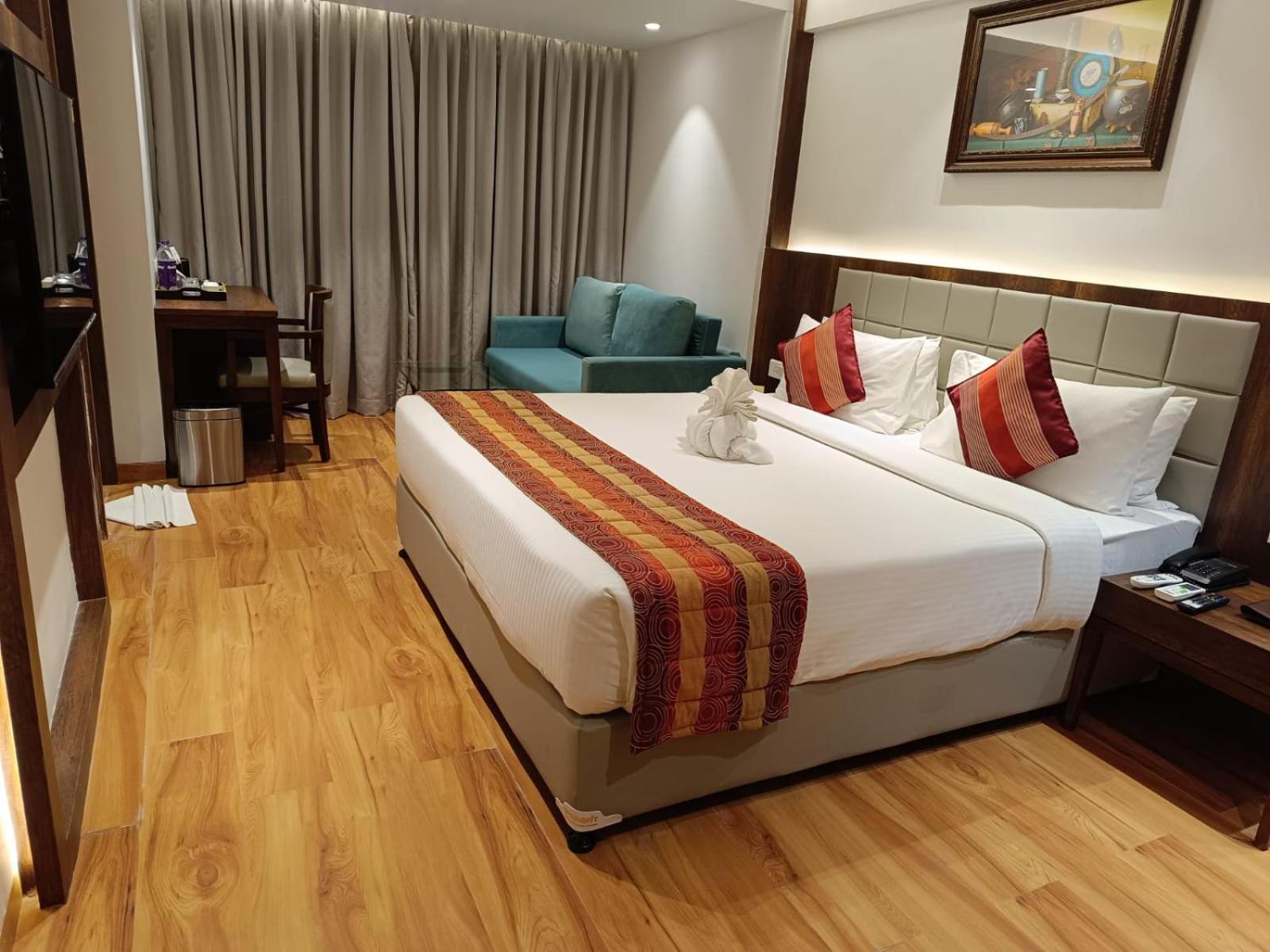 Deluxe King Room
