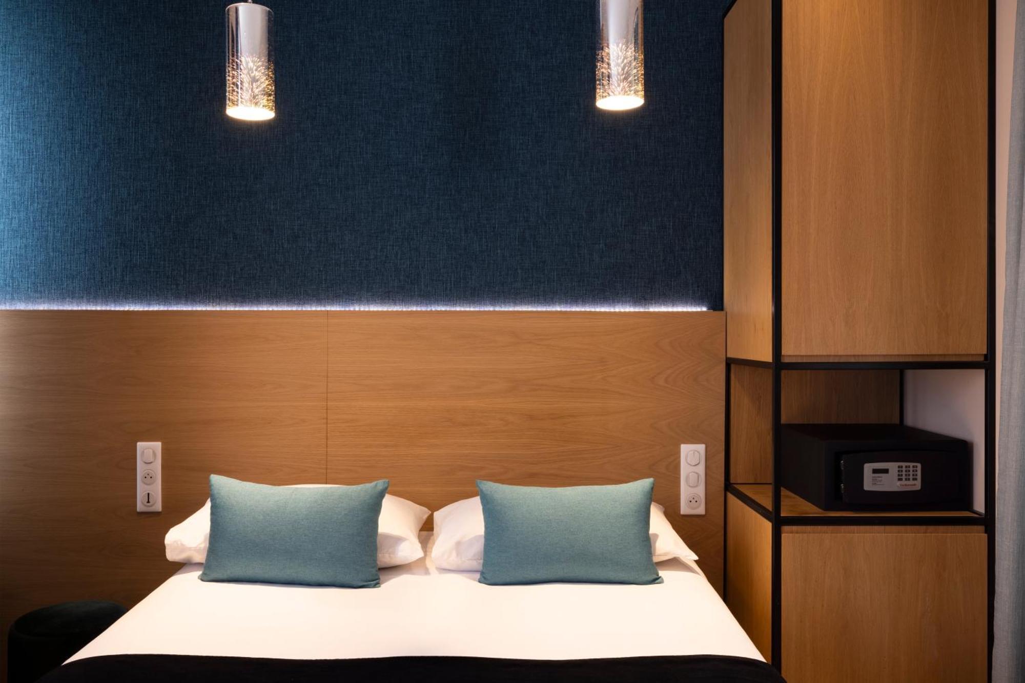 Superior Double Room,1543582495:JPEG
