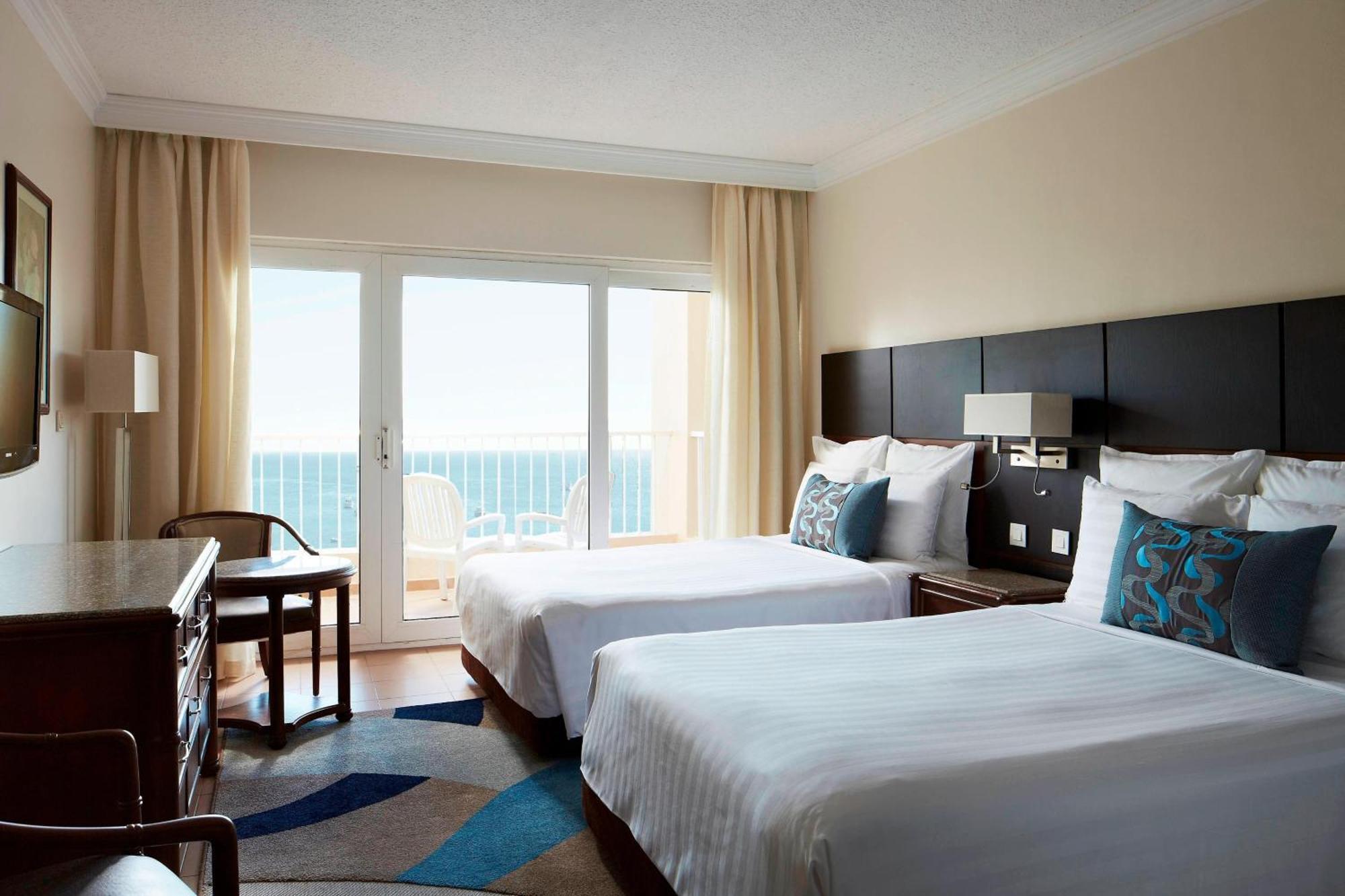Quarto Standard com 2 Camas de Solteiro, Varanda e Vista do Mar
