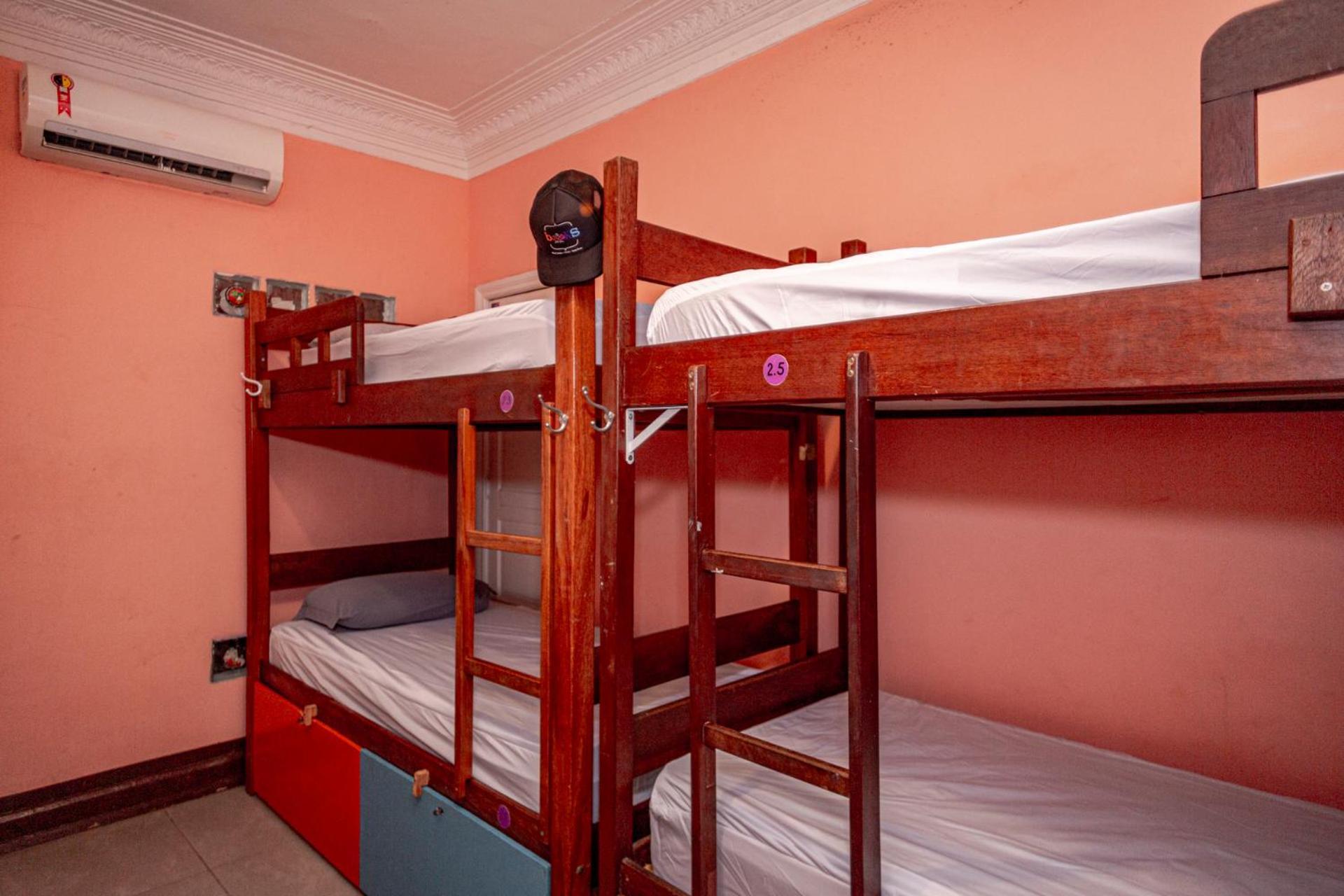 Bed Female Dormitory Room AC