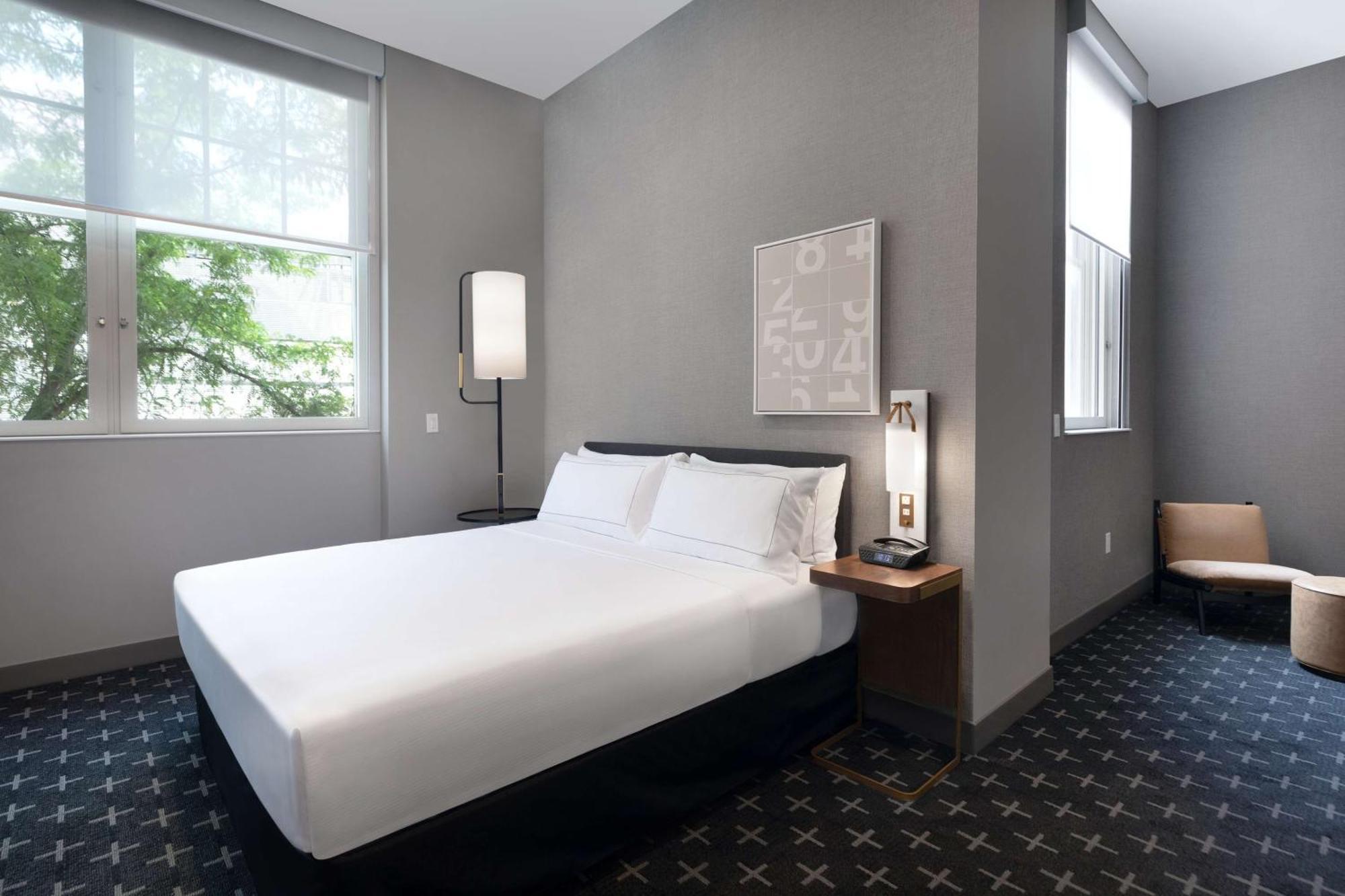 King Suite with Roll-In Shower - Mobility/Hearing Accessible,1544663461:JPEG