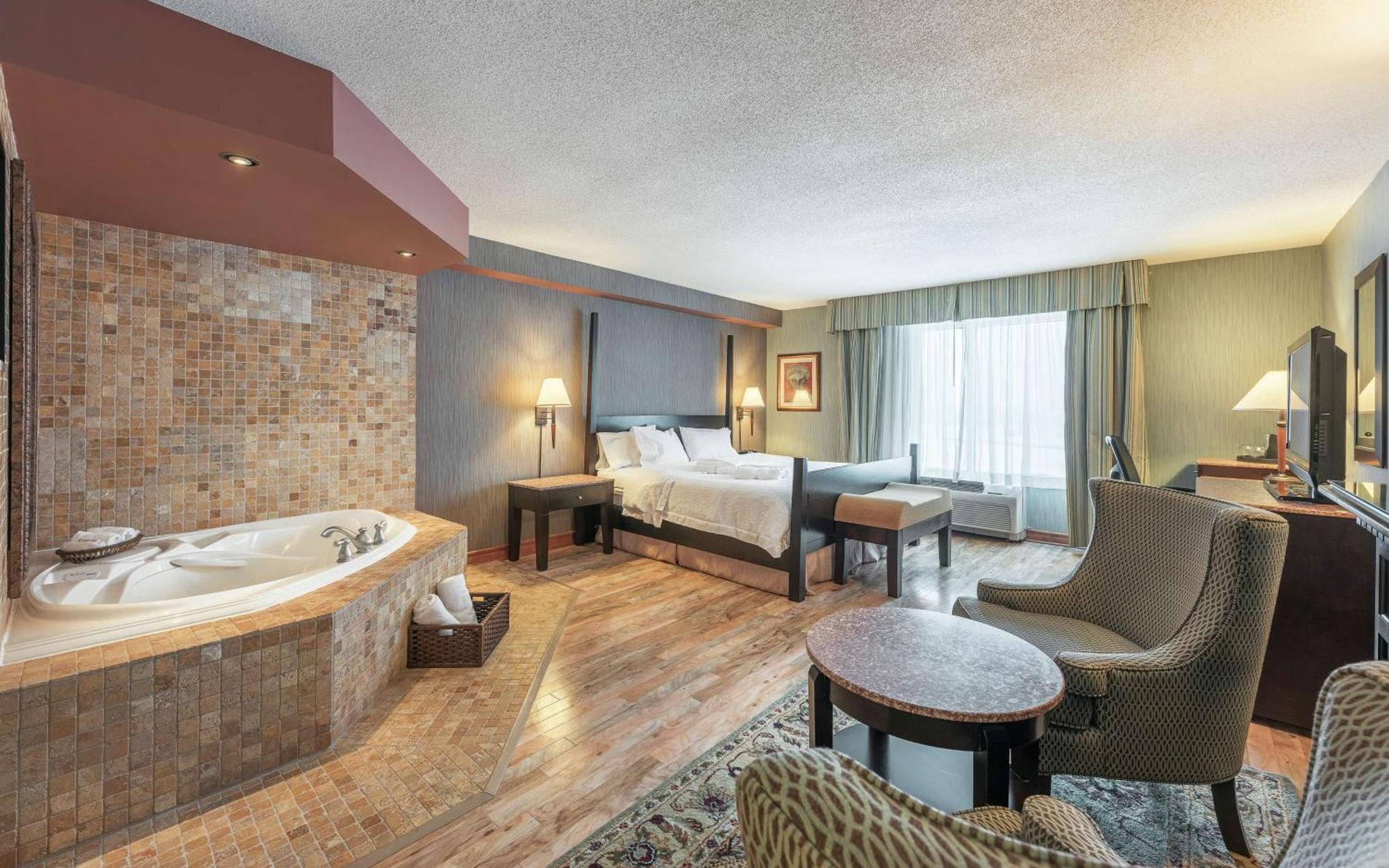 Chambre Lit King-Size avec Baignoire Spa - Non-Fumeurs
