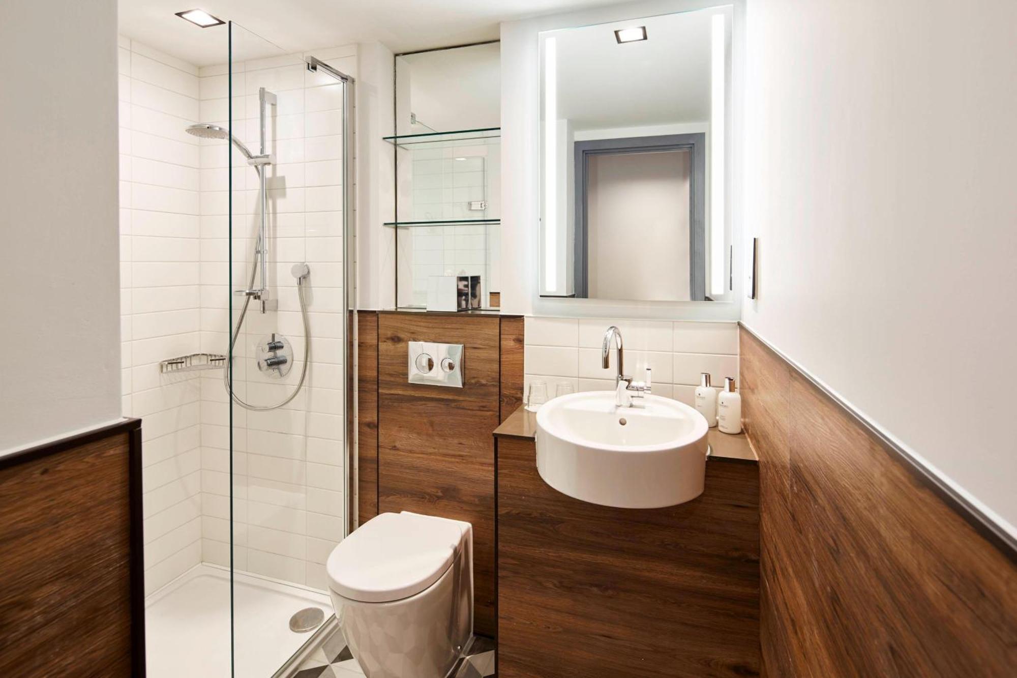 One-Bedroom Twin Suite