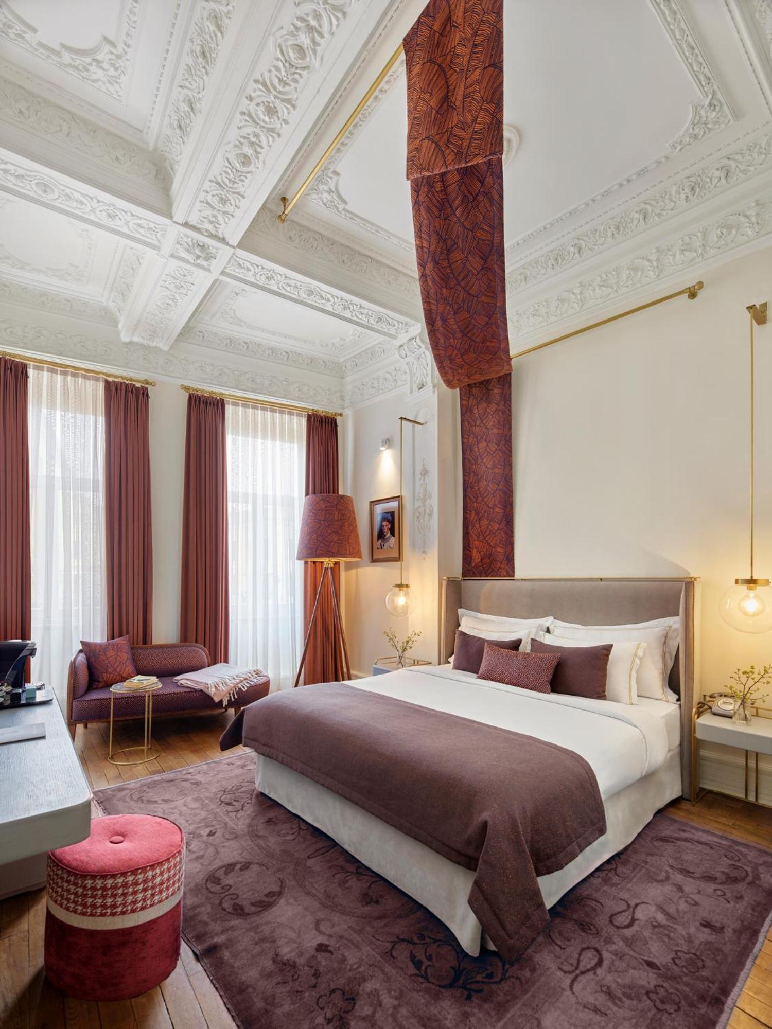 Premium Room Istiklal Avenue View,1557063034:JPEG