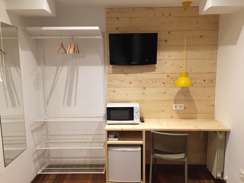 Single Room Private Bathroom