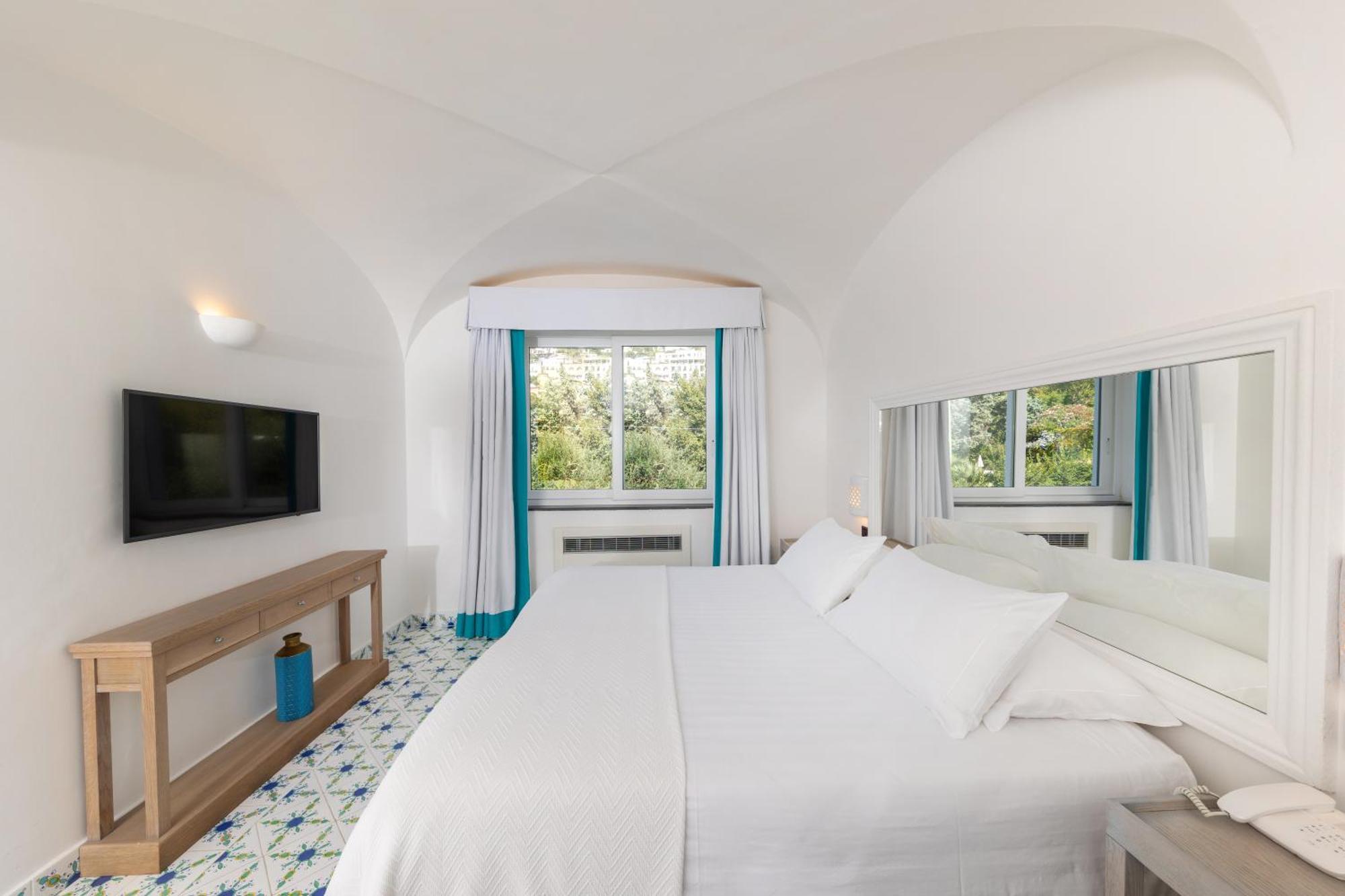 Superior Double or Twin Room City View