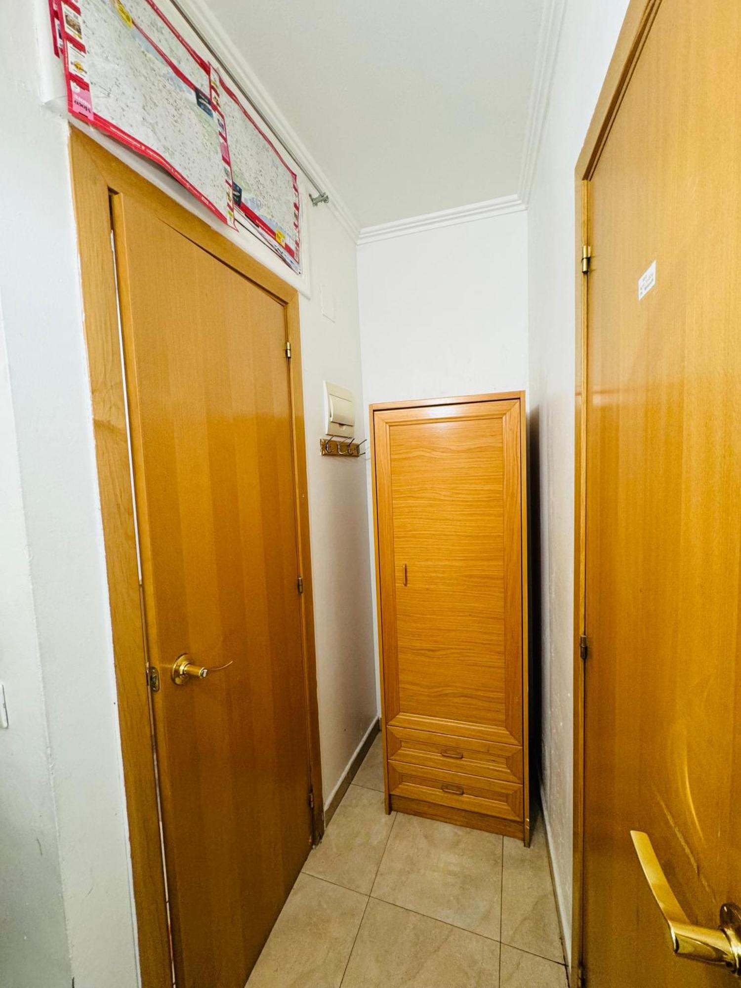 Single Room Private Bathroom